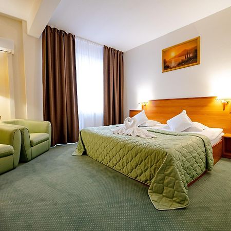 Hotel Rivulus Baia Mare Ngoại thất bức ảnh