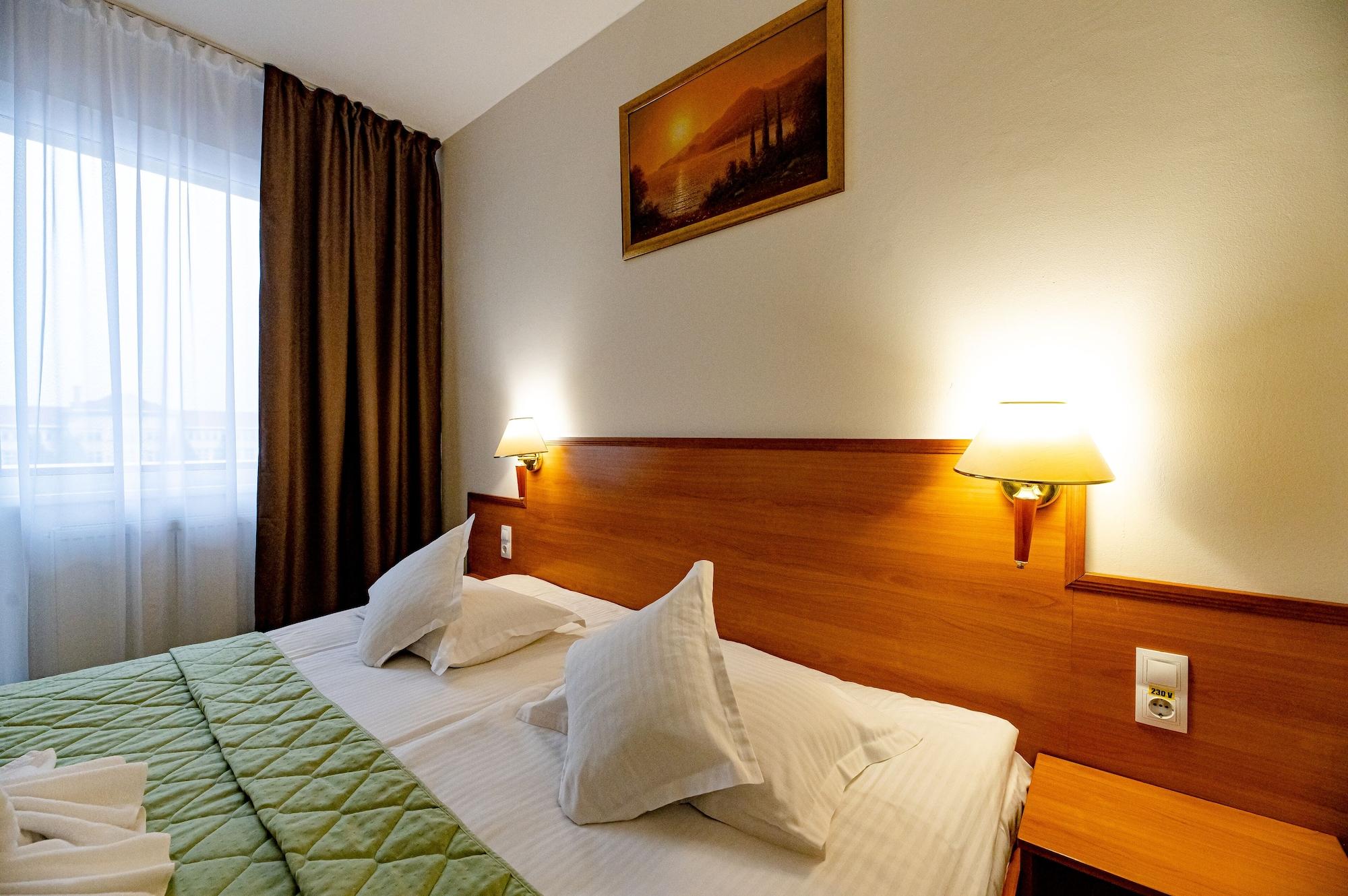 Hotel Rivulus Baia Mare Ngoại thất bức ảnh