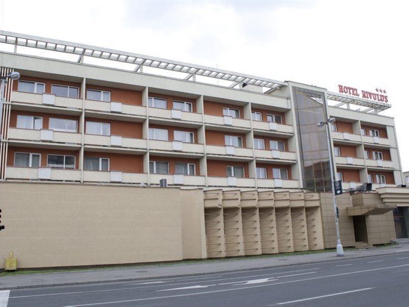 Hotel Rivulus Baia Mare Ngoại thất bức ảnh